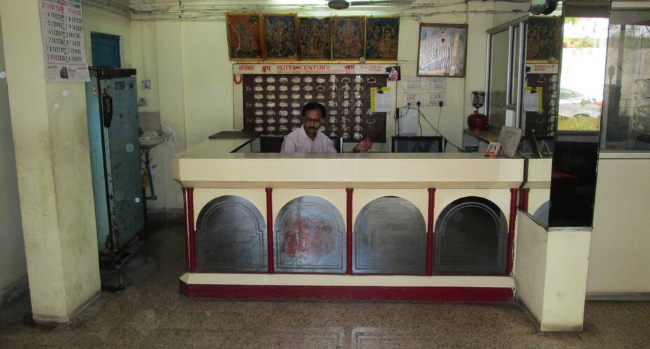 Hotel Century, Nagpur 4